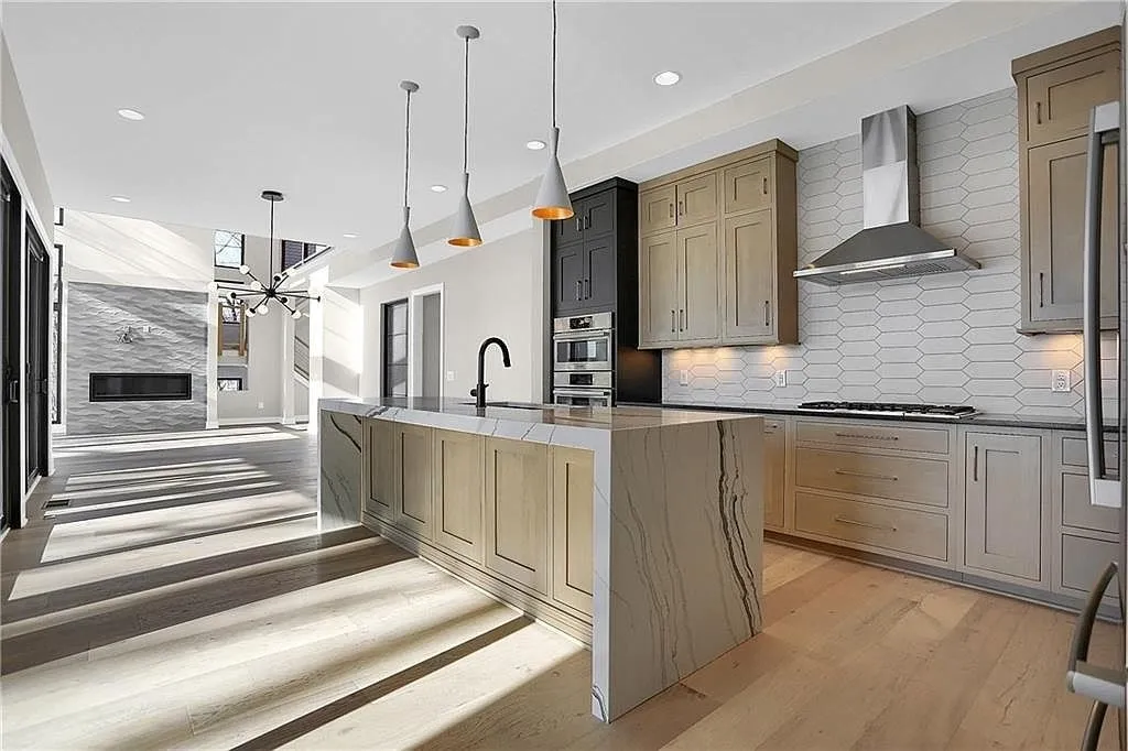 Tile | Leader Flooring